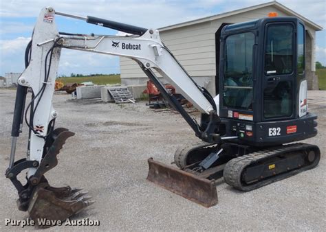 2013 bobcat e32 mini excavator swingseal|2015 bobcat e32 mini excavator.